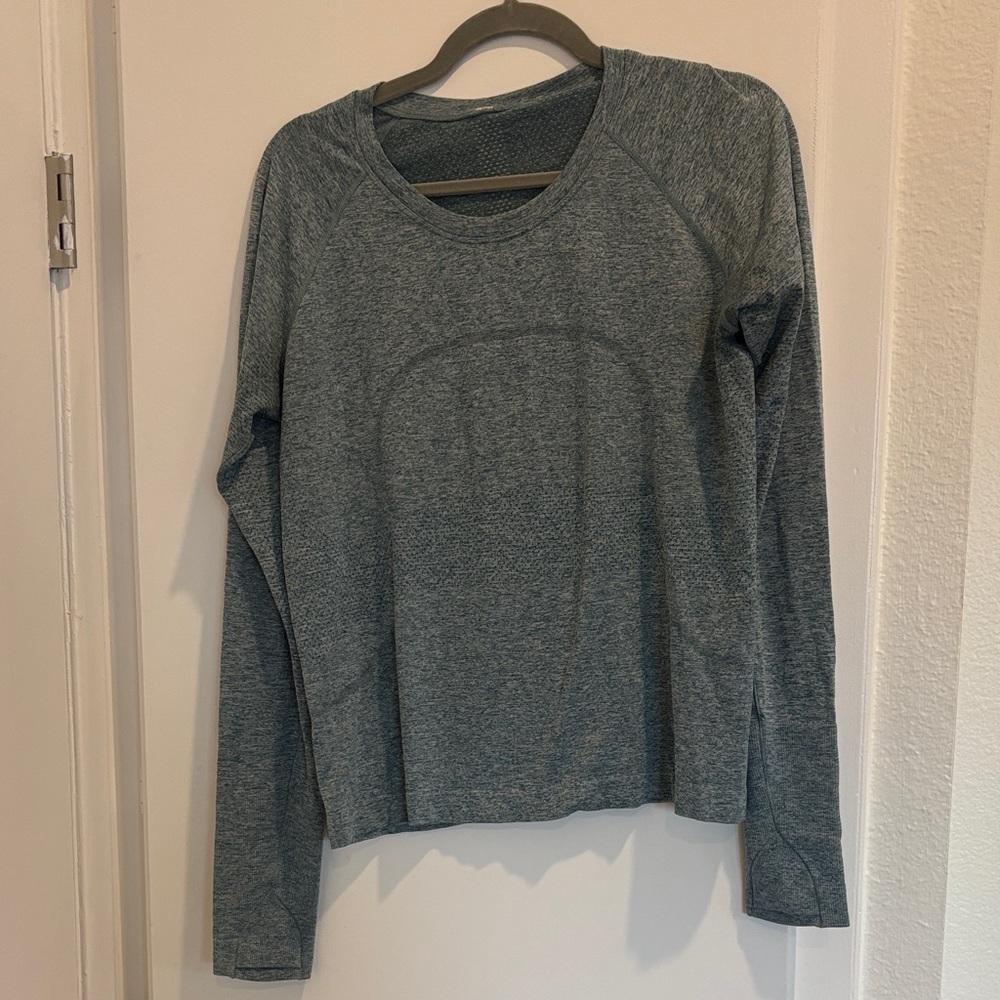 Heathered green Long Sleeve Lululemon Athletic Top